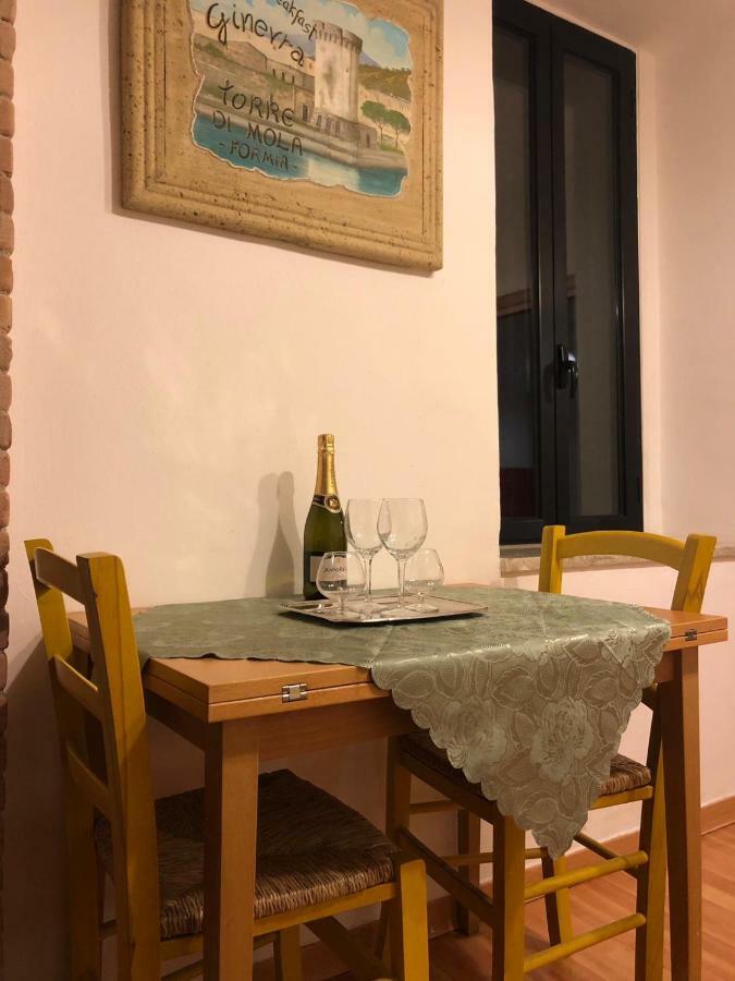 Holiday House Ginevra Formia Exterior foto